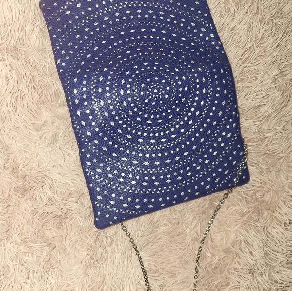 Sweat Level purse w chain strap - Picture 2 of 7